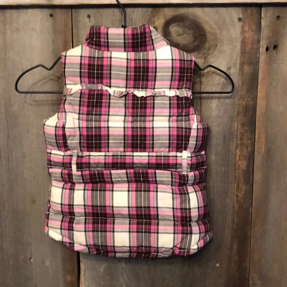 babyGap Pink Plaid Ruffle Fleece Lined Puffer Vest Toddler 4 Year